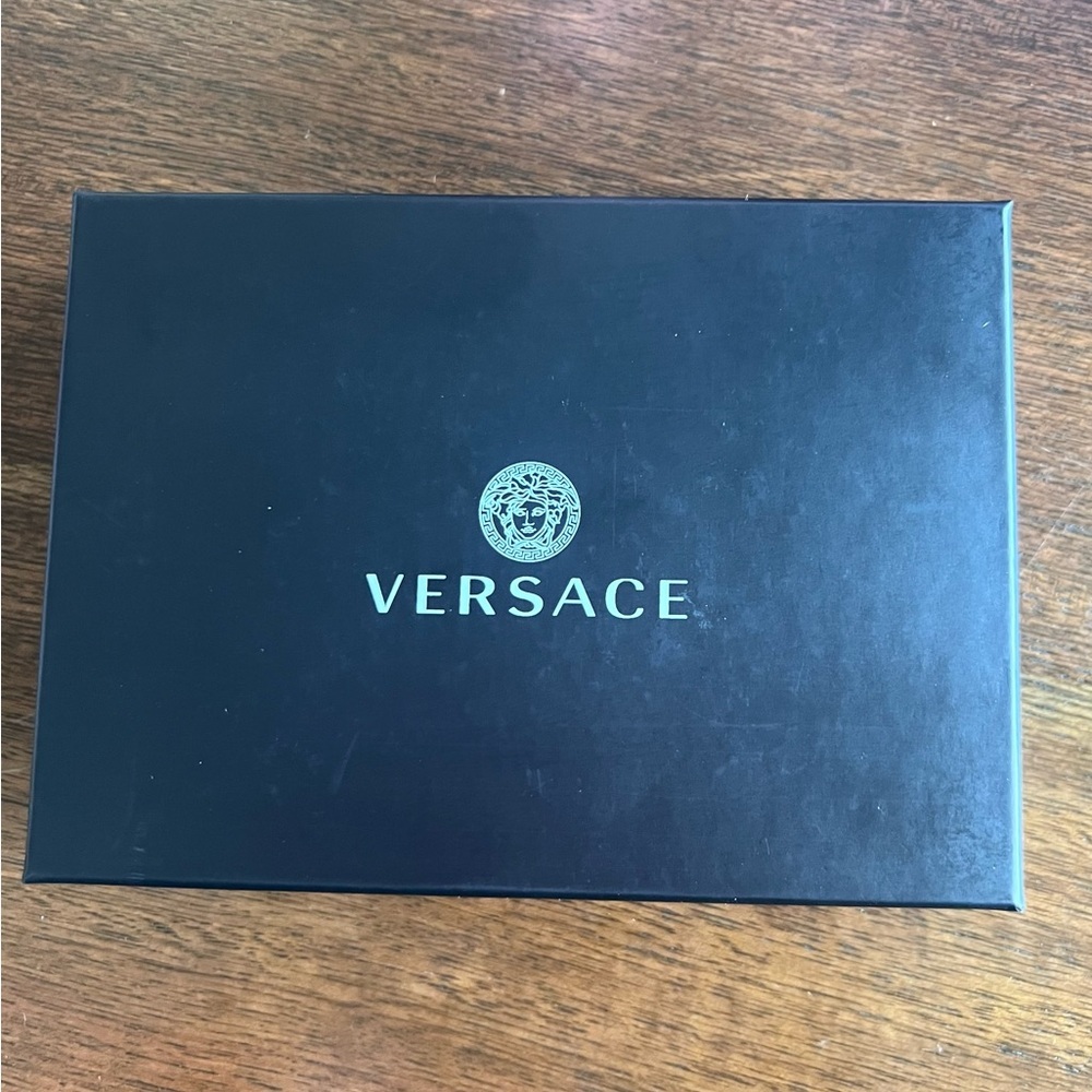 VERSACE Gold Metal Logo Virtus Calfskin Grain Pink Leather ID Card Coin Holder - Picture 12 of 12